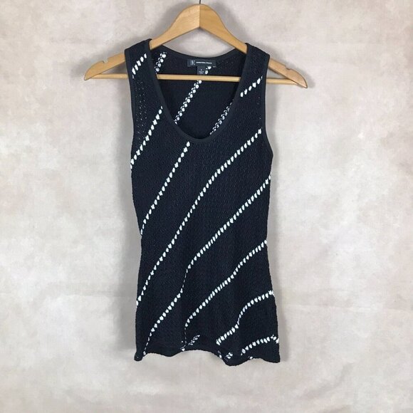 INC Black/White Crochet Knit Sleeveless Top NWOT Small - Picture 5 of 10